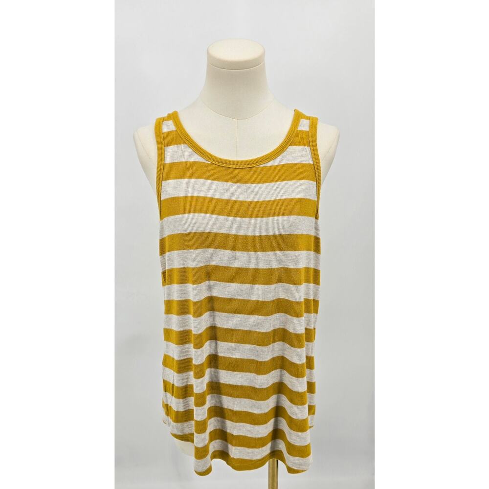 Cabi Linear Tank